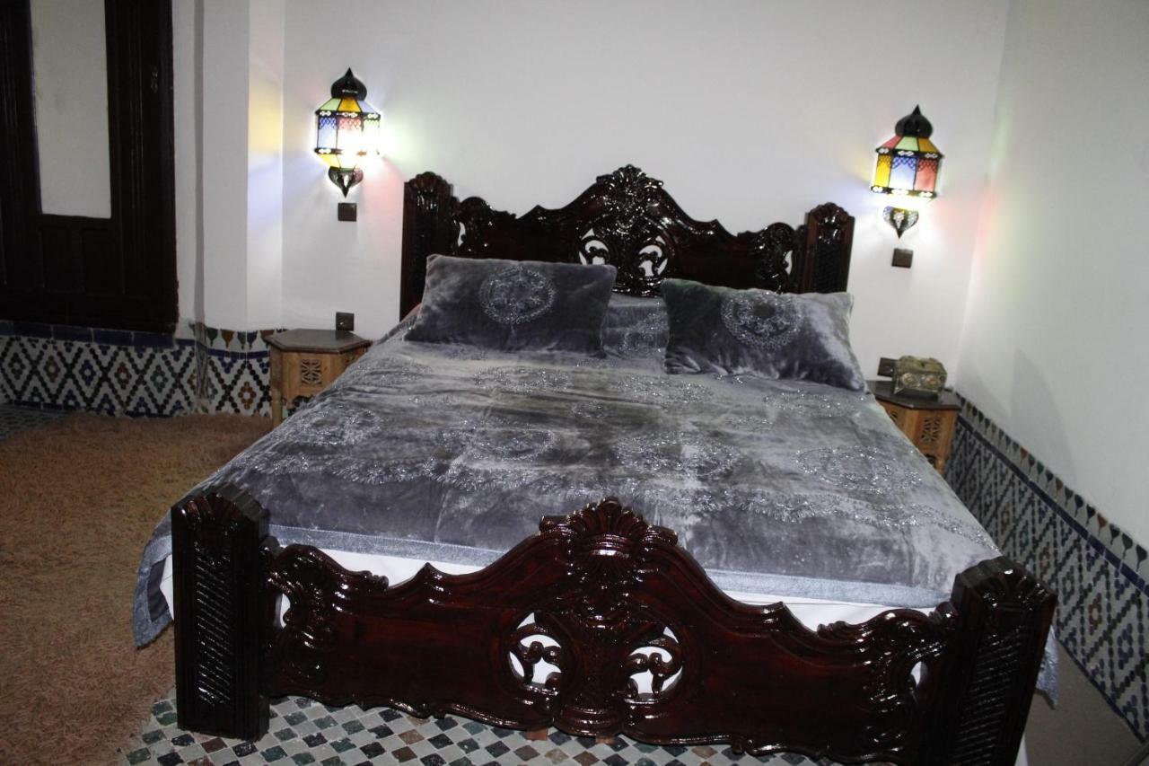 Riad Yanis Hotel แมกเนส ภายนอก รูปภาพ