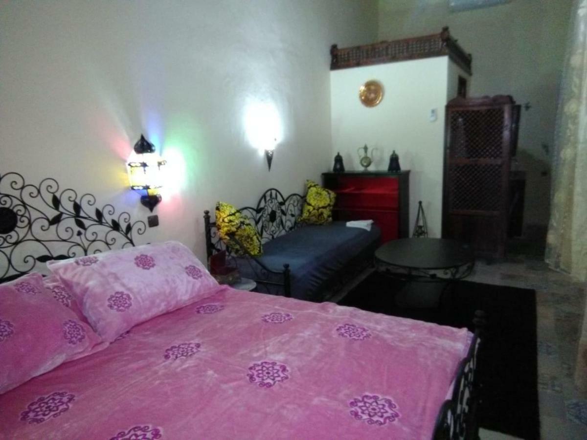 Riad Yanis Hotel แมกเนส ภายนอก รูปภาพ