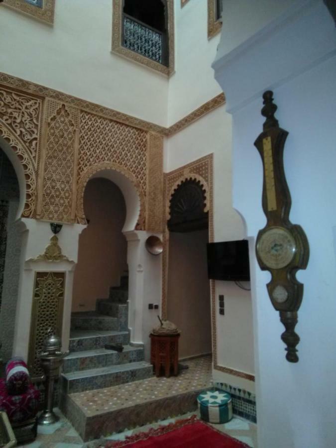 Riad Yanis Hotel แมกเนส ภายนอก รูปภาพ